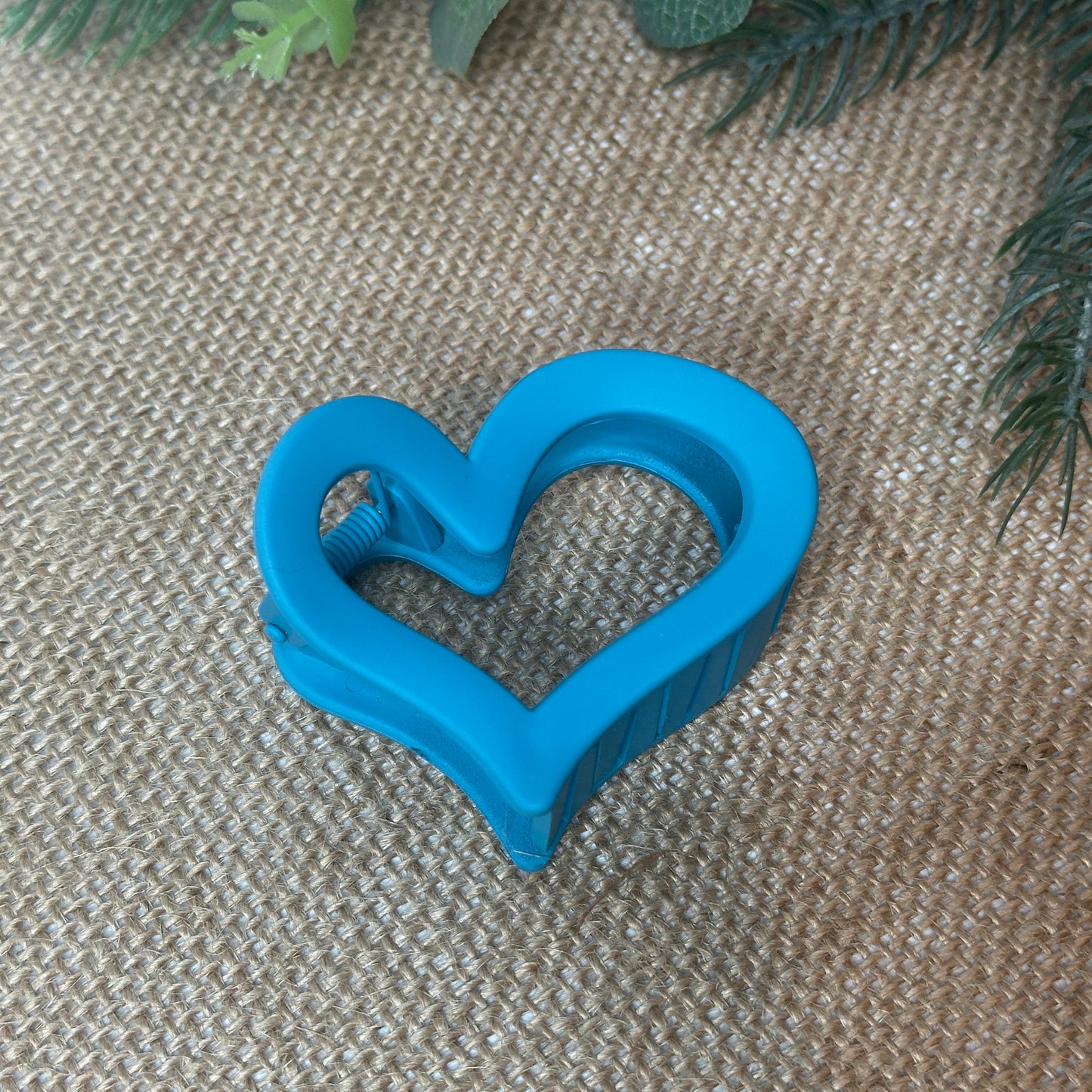 Heart Hair Claw - Various Colours