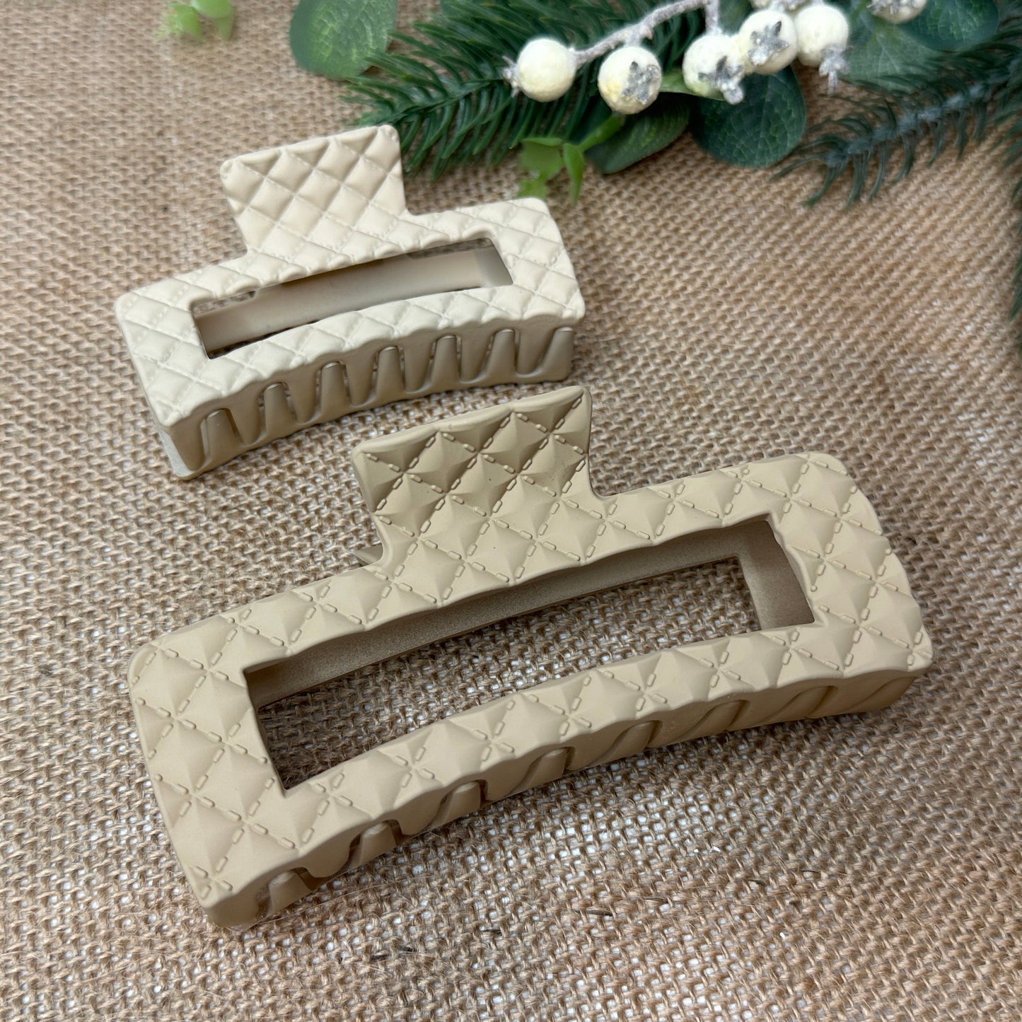 hair claw clip accessory