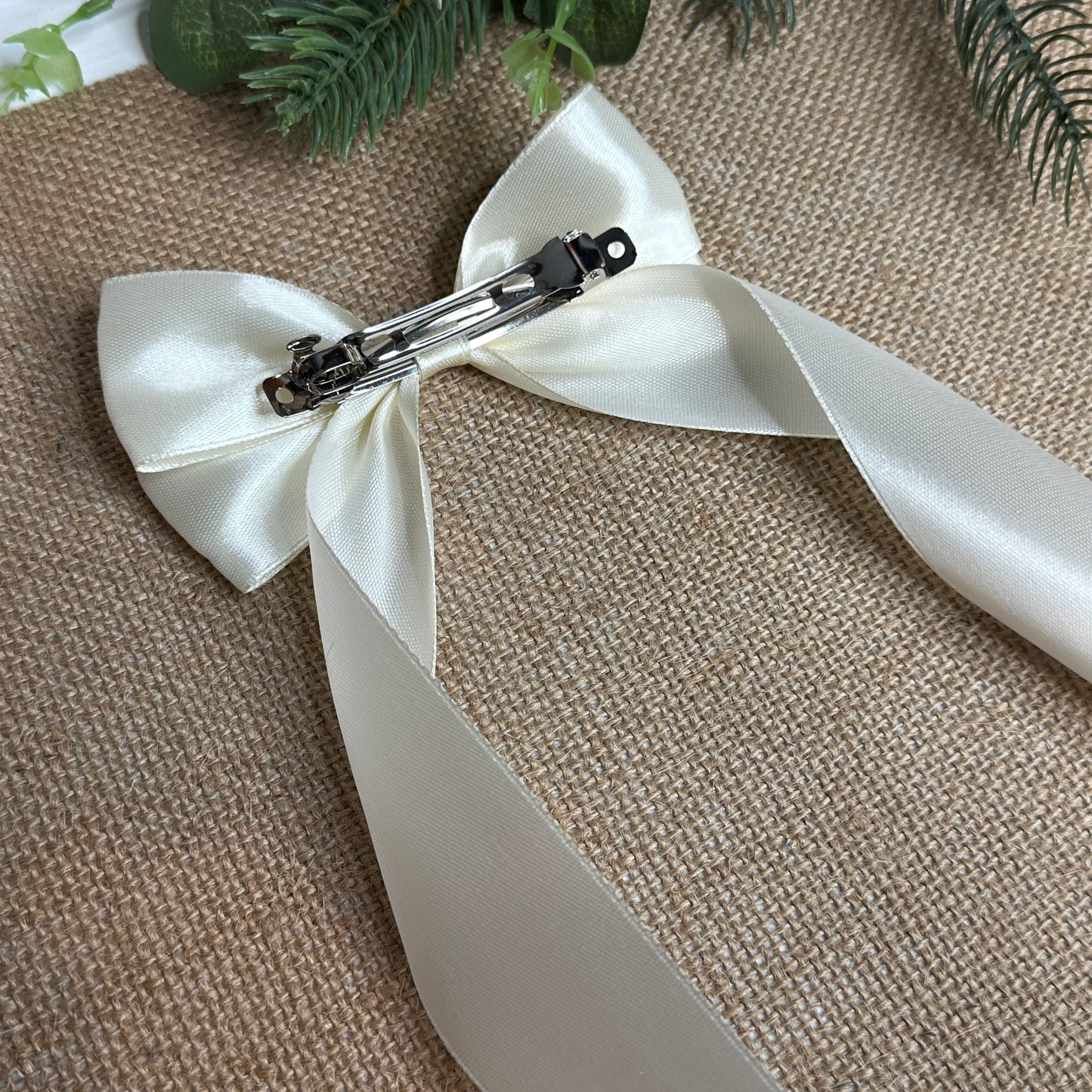 Ivory Deluxe Bow