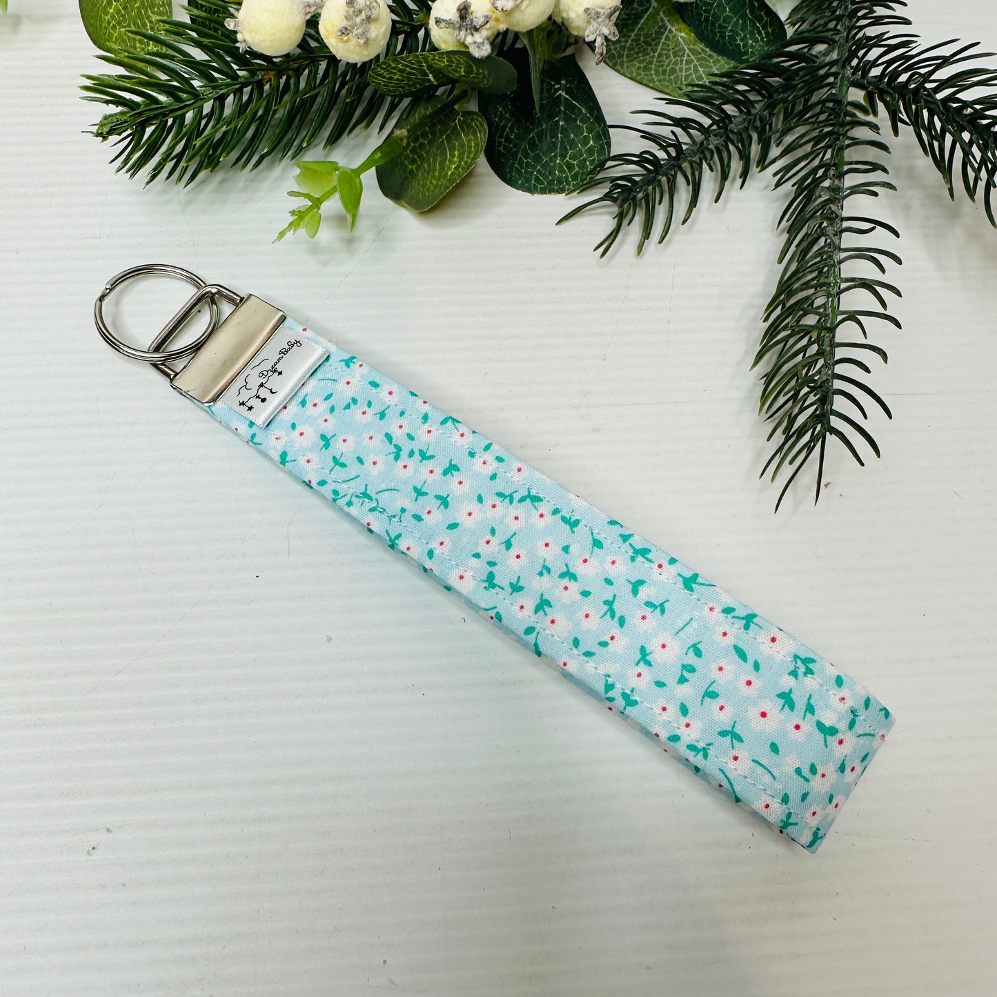 wristlet keychain accessory