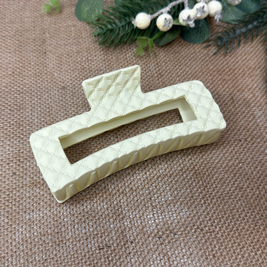 hair claw clip accessory