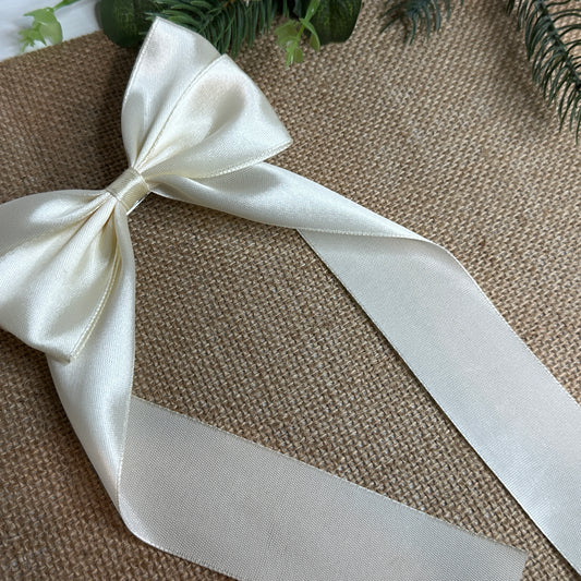Ivory Deluxe Bow