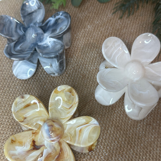 Marble Flower Hair Claw - Natural
